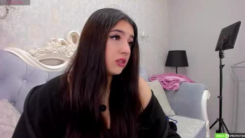 Snapshot of jennyferguson chatting on November 3, 6:09 pm Jenny Ferguson online show from November 3, 6:09 pm