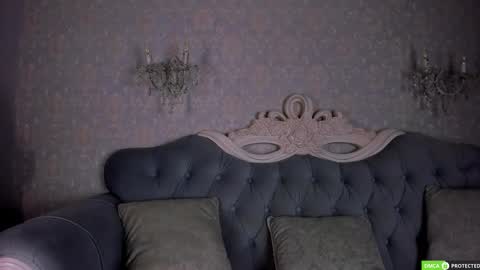 Jenny Ferguson online show from November 26, 6:09 pm