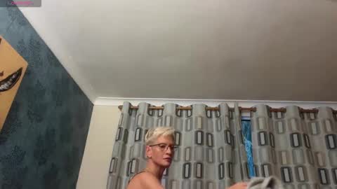 JennyHazel online show from October 28, 4:53 pm