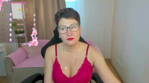 Jenny online show from June 14, 7:54 am
