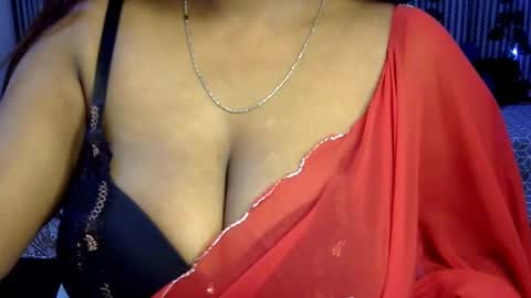 Snapshot of jennysinghaniya chatting on December 18, 4:42 am jenny online show from December 18, 4:42 am