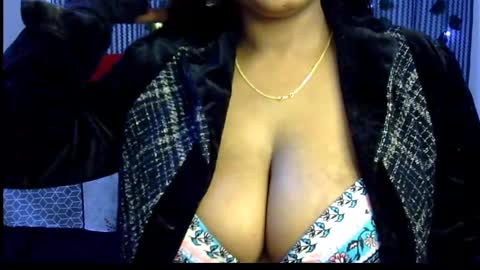 Snapshot of jennysinghaniya chatting on January 11, 8:00 am jenny online show from January 11, 8:00 am