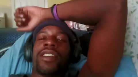 Snapshot of jeramiahstoudmire12 chatting on October 18, 5:35 pm Youngest Brother online show from October 18, 5:35 pm