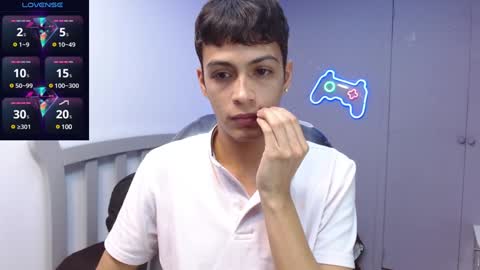 Snapshot of jeremias_1 chatting on January 21, 6:23 pm JEREMIAS online show from January 21, 6:23 pm