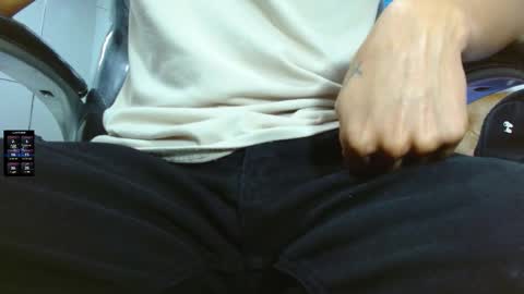 Snapshot of jeremias_1 chatting on October 28, 1:47 pm JEREMIAS online show from October 28, 1:47 pm