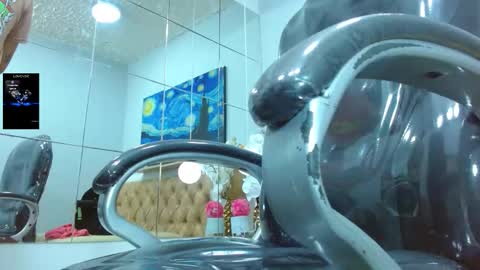 Snapshot of jeremias_1 chatting on December 15, 2:21 pm JEREMIAS online show from December 15, 2:21 pm