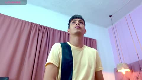 Snapshot of jeremias_1 chatting on March 17, 12:41 pm JEREMIAS online show from March 17, 12:41 pm