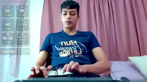 Snapshot of jeremias_1 chatting on March 19, 11:58 am JEREMIAS online show from March 19, 11:58 am