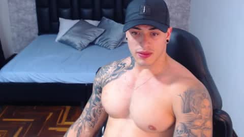 Snapshot of jeremy_lane chatting on February 12, 10:04 pm Jeremy lane online show from February 12, 10:04 pm