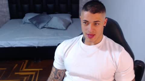 Snapshot of jeremy_lane chatting on February 26, 9:27 pm Jeremy lane online show from February 26, 9:27 pm