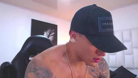 Jeremy lane online show from March 12, 11:33 pm