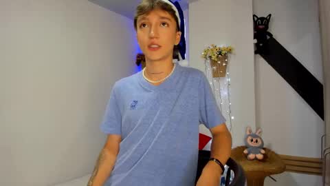 jero independent model online show from December 4, 11:24 pm