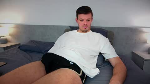 Snapshot of jerked_letto chatting on April 5, 11:07 am jerked_letto online show from April 5, 11:07 am