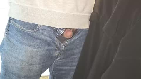 Snapshot of jerker_fan chatting on January 16, 4:55 pm jerker_fan online show from January 16, 4:55 pm