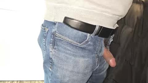 Snapshot of jerker_fan chatting on March 2, 9:43 pm jerker_fan online show from March 2, 9:43 pm