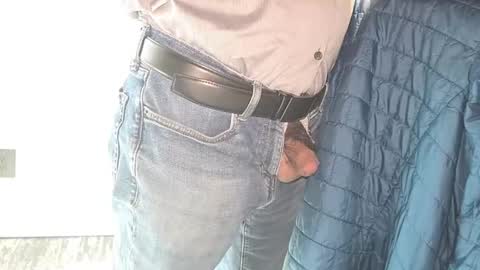 Snapshot of jerker_fan chatting on April 7, 9:37 pm jerker_fan online show from April 7, 9:37 pm