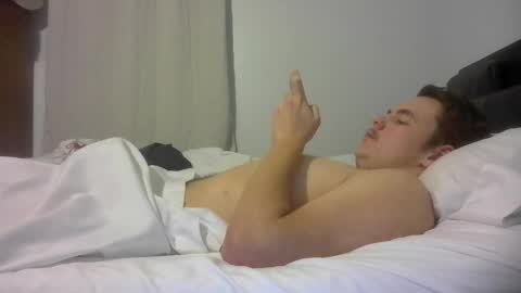 Snapshot of jerkjon1692 chatting on April 8, 5:18 am jerkjon1692 online show from April 8, 5:18 am