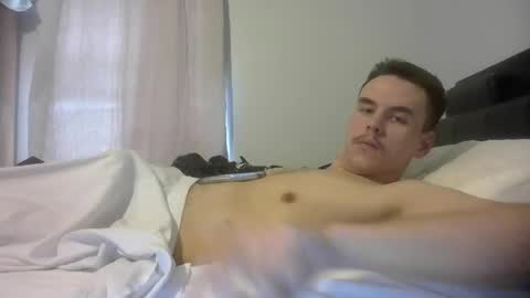 Snapshot of jerkjon1692 chatting on April 15, 4:03 pm jerkjon1692 online show from April 15, 4:03 pm