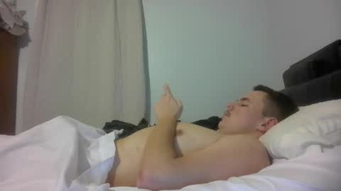 Snapshot of jerkjon1692 chatting on April 16, 4:24 am jerkjon1692 online show from April 16, 4:24 am