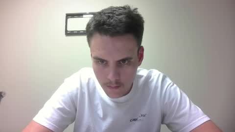 Snapshot of jerkjon1692 chatting on April 23, 7:49 pm jerkjon1692 online show from April 23, 7:49 pm