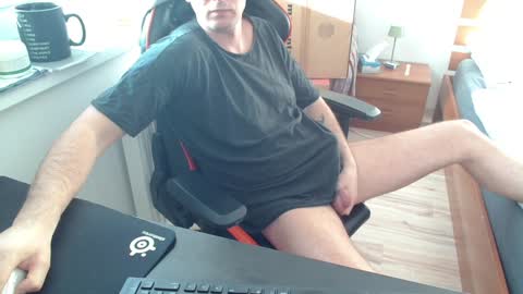 Boy likes daddies online show from January 13, 12:45 pm