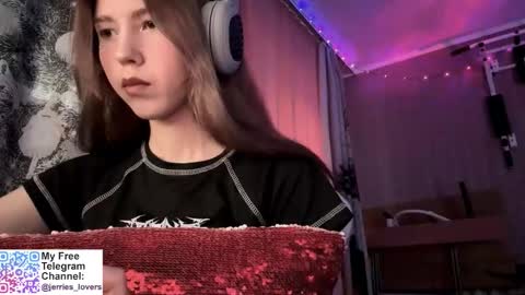 jerrienyhan online show from October 4, 1:09 pm