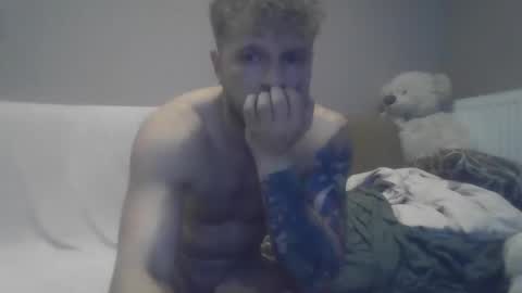 Snapshot of jerryalise chatting on December 11, 2:30 am jerryalise online show from December 11, 2:30 am