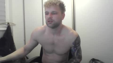 Snapshot of jerryalise chatting on March 3, 2:15 am jerryalise online show from March 3, 2:15 am