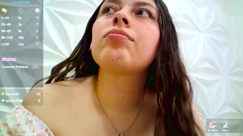 Snapshot of jerryandjessicaa chatting on December 13, 7:53 pm Jess y Jerry online show from December 13, 7:53 pm