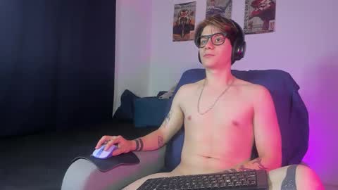 Angelo online show from September 28, 2:28 am