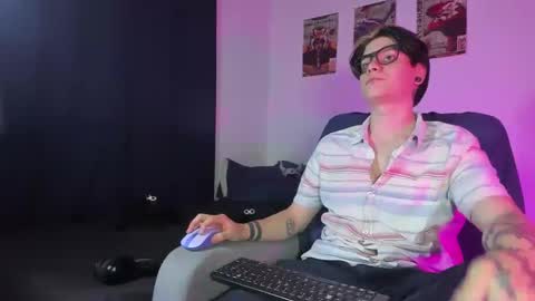 Angelo online show from October 9, 1:14 am