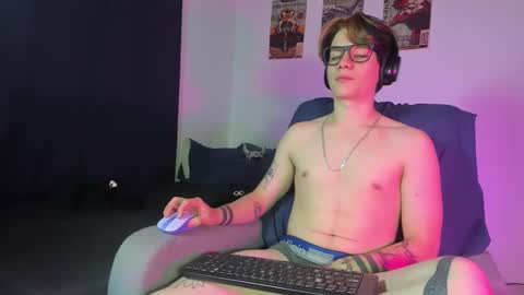 Angelo online show from October 11, 2:33 am