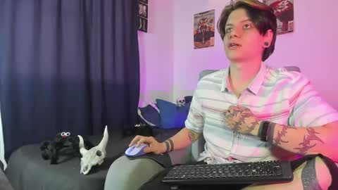 Angelo online show from October 28, 6:54 pm