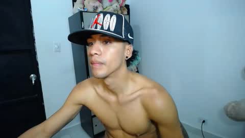 Snapshot of jersiherberth chatting on April 24, 2:19 pm jersiherberth online show from April 24, 2:19 pm