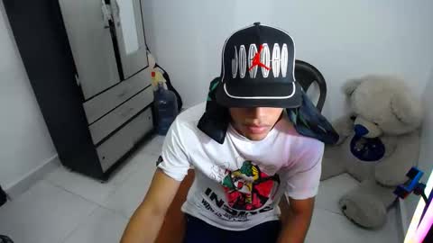 Snapshot of jersiherberth chatting on April 26, 2:04 pm jersiherberth online show from April 26, 2:04 pm
