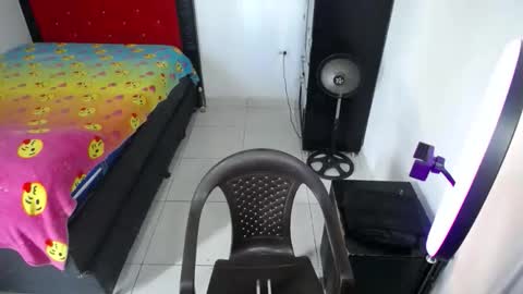 Snapshot of jersiherberth chatting on May 28, 12:57 pm jersiherberth online show from May 28, 12:57 pm