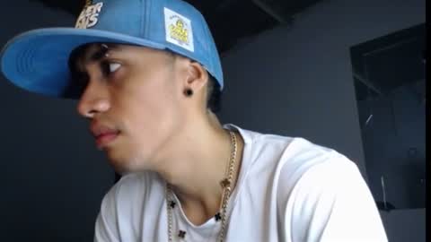 Snapshot of jersiherberth chatting on July 28, 2:24 pm jersiherberth online show from July 28, 2:24 pm