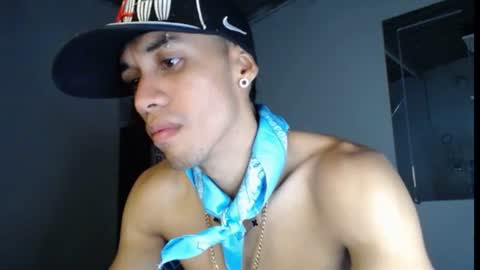 Snapshot of jersiherberth chatting on July 29, 1:48 am jersiherberth online show from July 29, 1:48 am