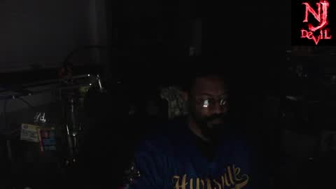 Snapshot of jerzey2k2 chatting on April 17, 2:25 am Jerzey2k2 aka the Alpha online show from April 17, 2:25 am