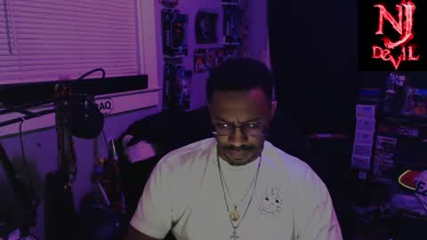 Snapshot of jerzey2k2 chatting on May 24, 3:55 am Jerzey2k2 aka the Alpha online show from May 24, 3:55 am