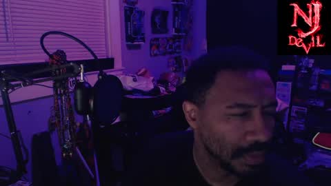 Snapshot of jerzey2k2 chatting on June 7, 2:27 am Jerzey2k2 aka the Alpha online show from June 7, 2:27 am