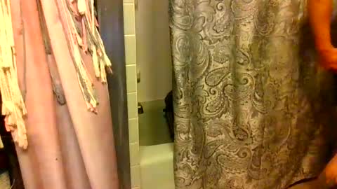 JerzeyMike online show from October 18, 8:59 am