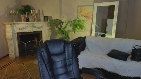 jes_solar online show from September 11, 10:59 am