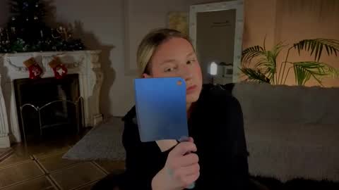 jes_solar online show from December 17, 1:33 am