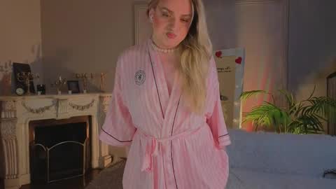 Snapshot of jes_solar chatting on April 17, 9:07 pm jes_solar online show from April 17, 9:07 pm