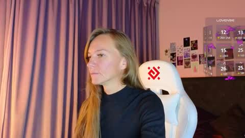 Snapshot of jesica_moon_peachy chatting on September 26, 1:31 am jesica_moon_peachy online show from September 26, 1:31 am