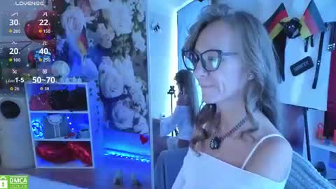 jesica_moon_peachyy online show from June 27, 4:17 am