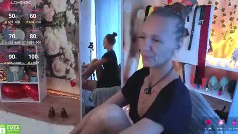 jesica_moon_peachyy online show from June 28, 5:02 am