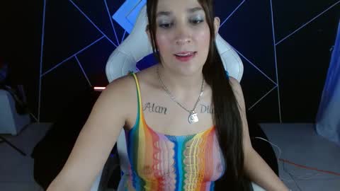 Snapshot of jesiclark chatting on January 21, 10:51 pm sofi online show from January 21, 10:51 pm