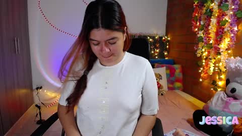 Jessi online show from December 16, 7:32 pm